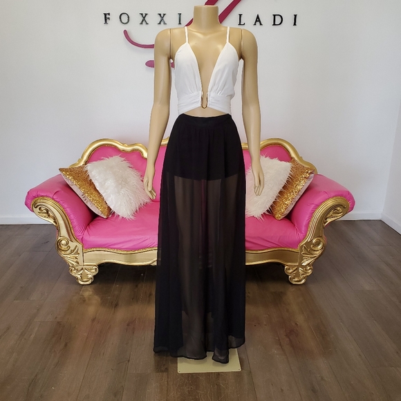 Black & Ivory Chiffon dress - Picture 4 of 5